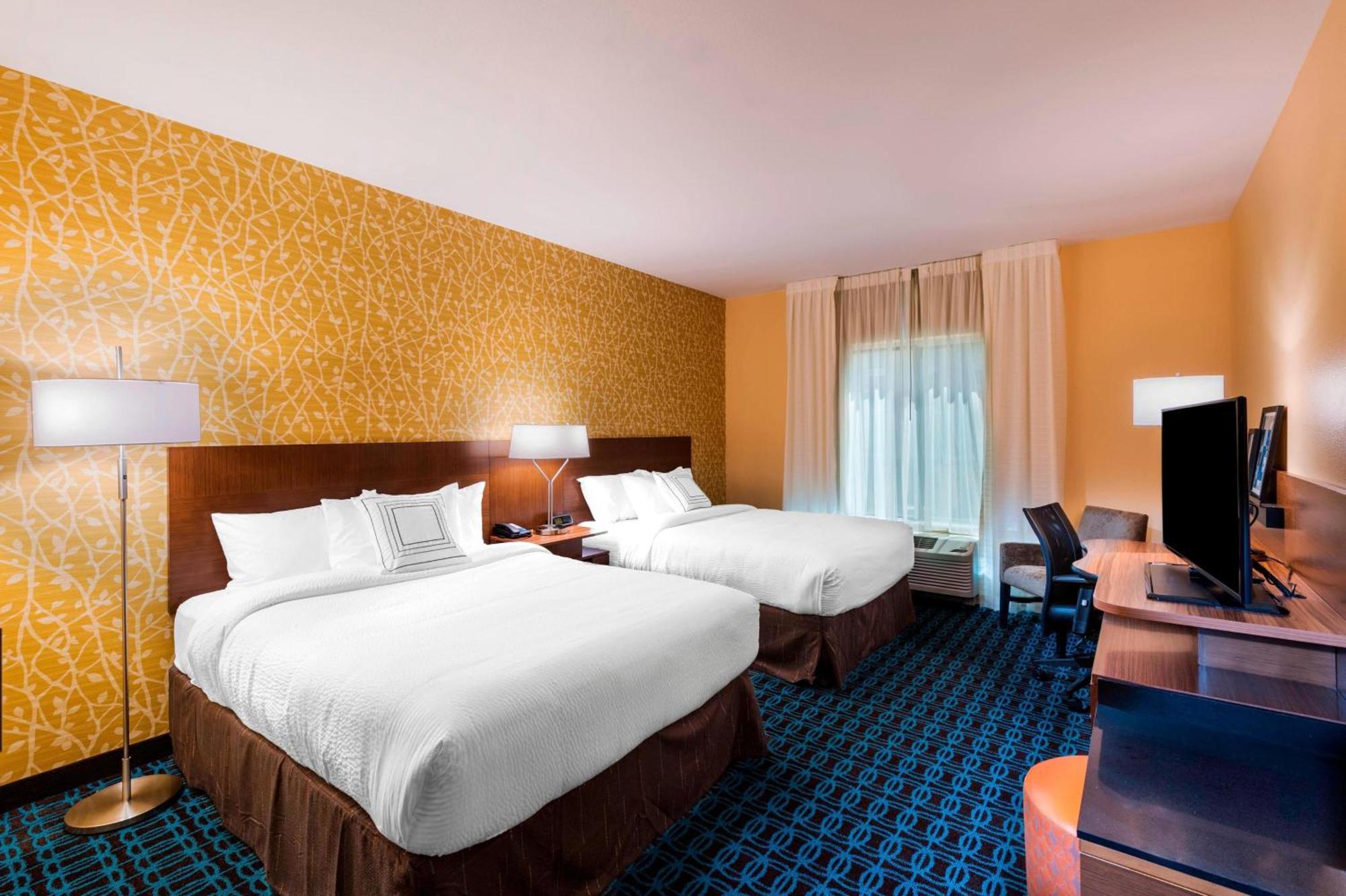 Fairfield Inn & Suites By Marriott Dallas Ваксахачи Экстерьер фото